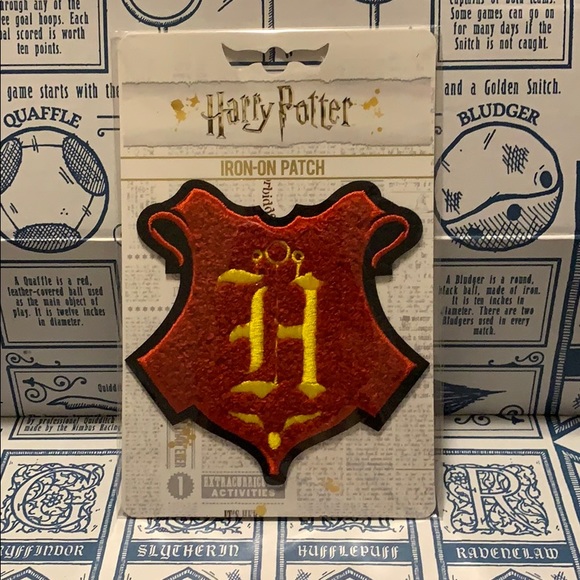 Hogwarts Varsity Patch - Picture 1 of 1